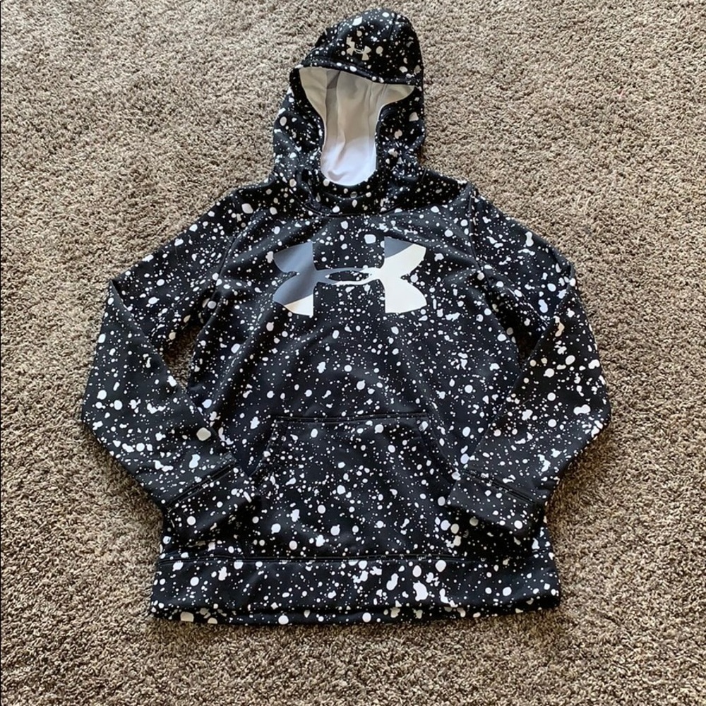 Black and White Under Armour Sweatshirt/Hoodie